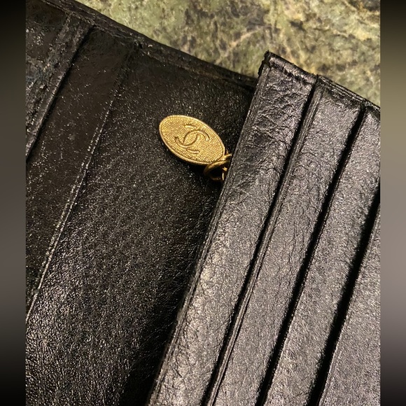 CHANEL Bi- Fold Leather Wallet - Picture 7 of 10